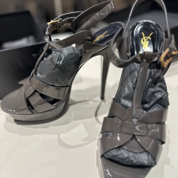 Saint Laurent  Tribute 105MM Patent Leather Platform Sandals - Picture 1 of 5